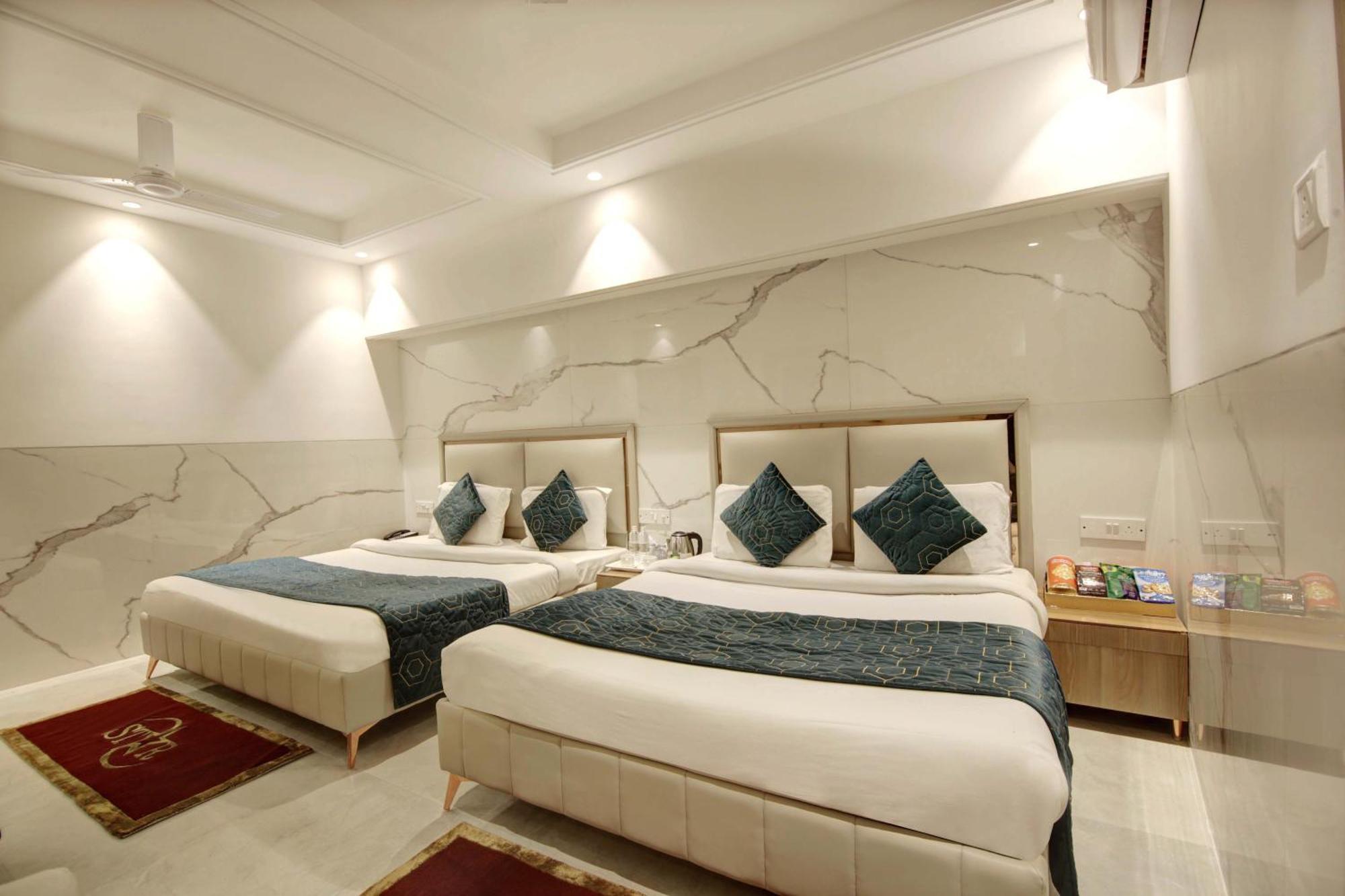 Hotel International Inn By Star Group - Near Delhi Airport Új-Delhi Kültér fotó
